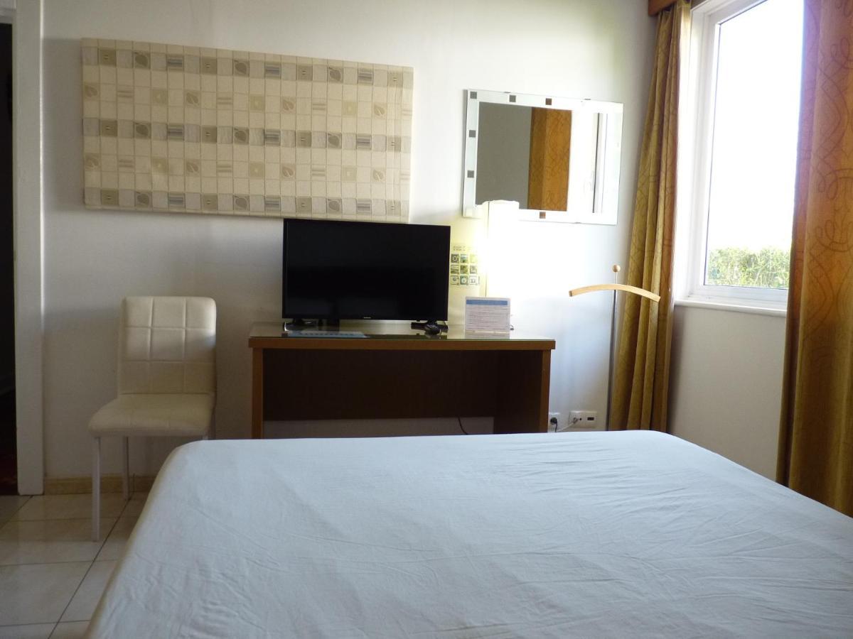 Ponta Delgada Azores Garden House - Private Suites & Apartments - Automatic Self Check-In מראה חיצוני תמונה
